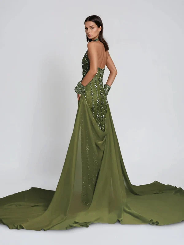 Genvyra Halter Yaka Kesimli Elmas Detaylı Premium Maxi Elbise