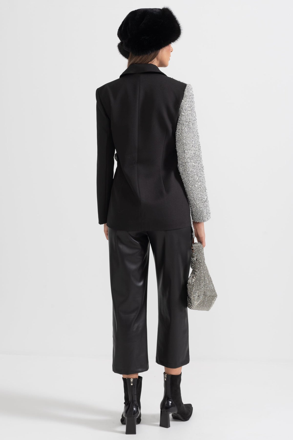 Asimetrik  Detaylı Modern Çift Renkli Blazer Ceket