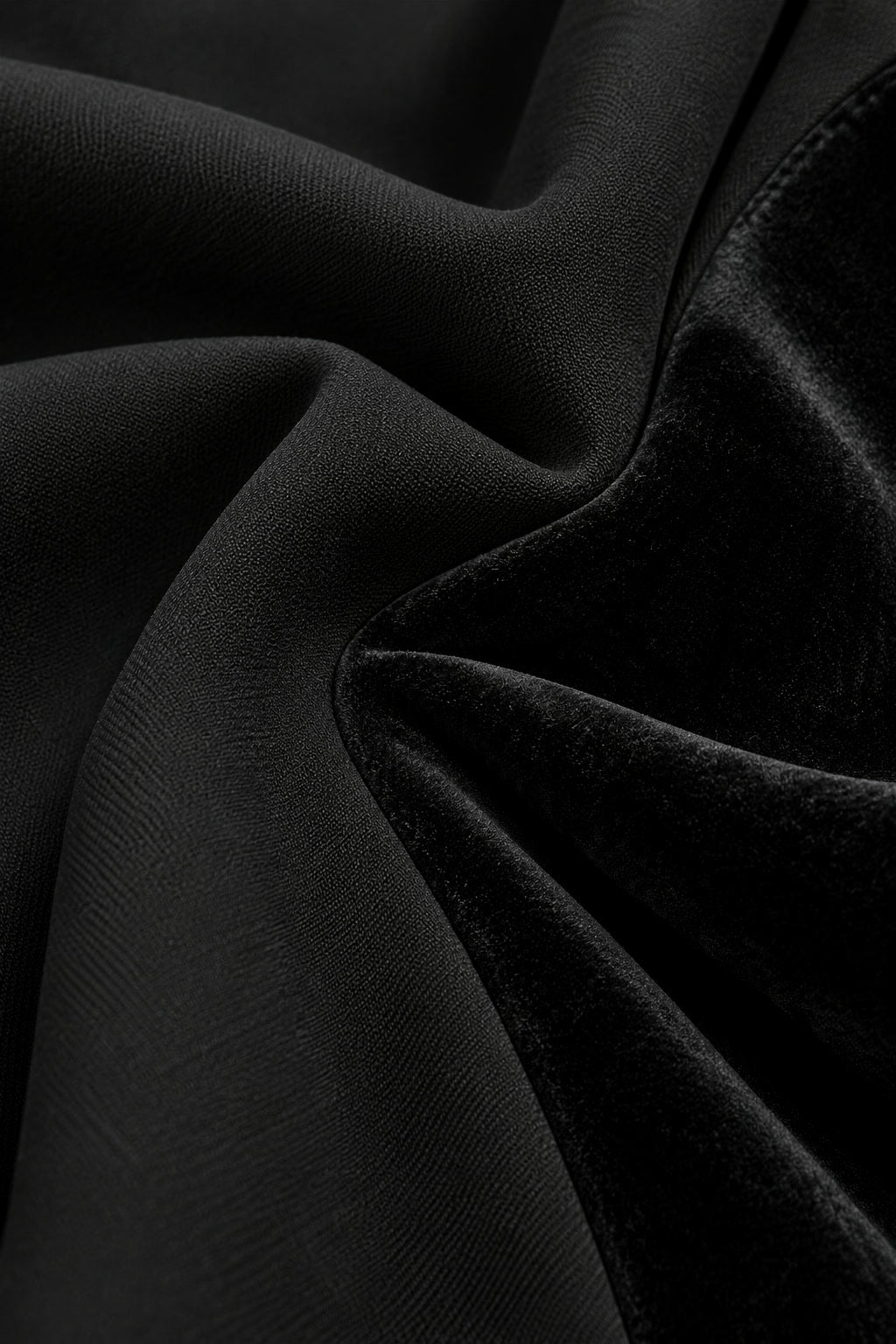 Kadife Korse Stili Paneller Detaylı Uzun Kollu Blazer — kadife ve krep kumaş detayı