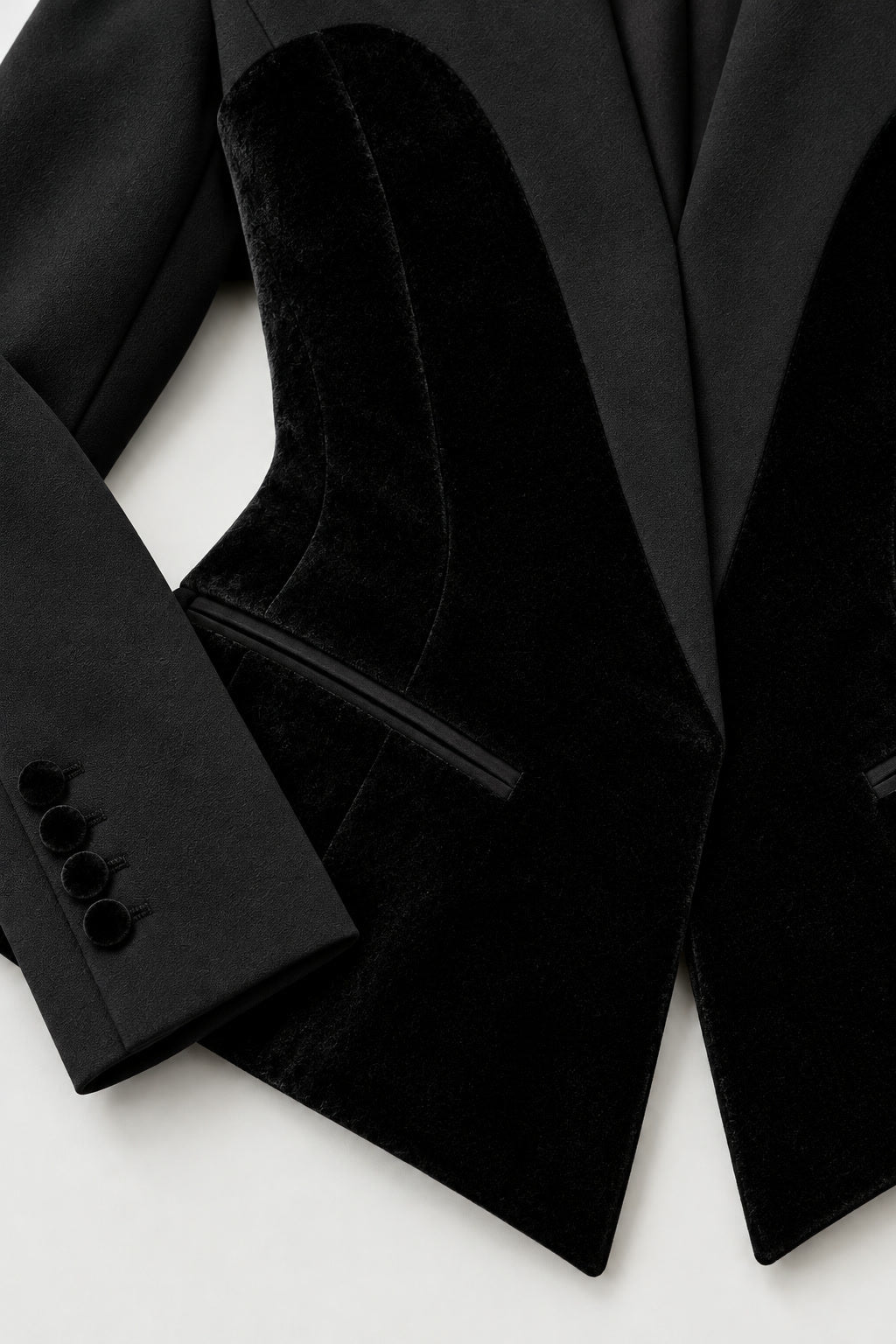 Kadife Korse Stili Paneller Detaylı Uzun Kollu Blazer — cep ve etek ucu detayı