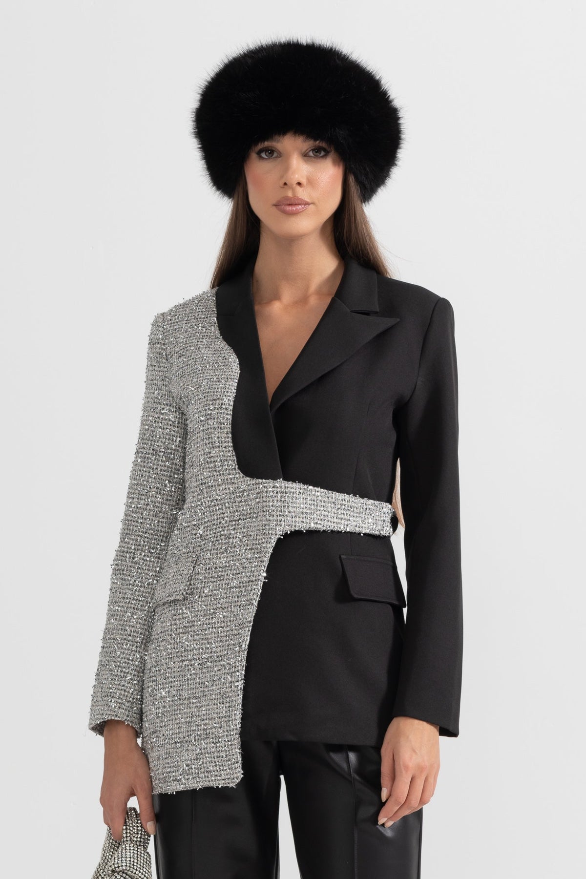 Asimetrik  Detaylı Modern Çift Renkli Blazer Ceket