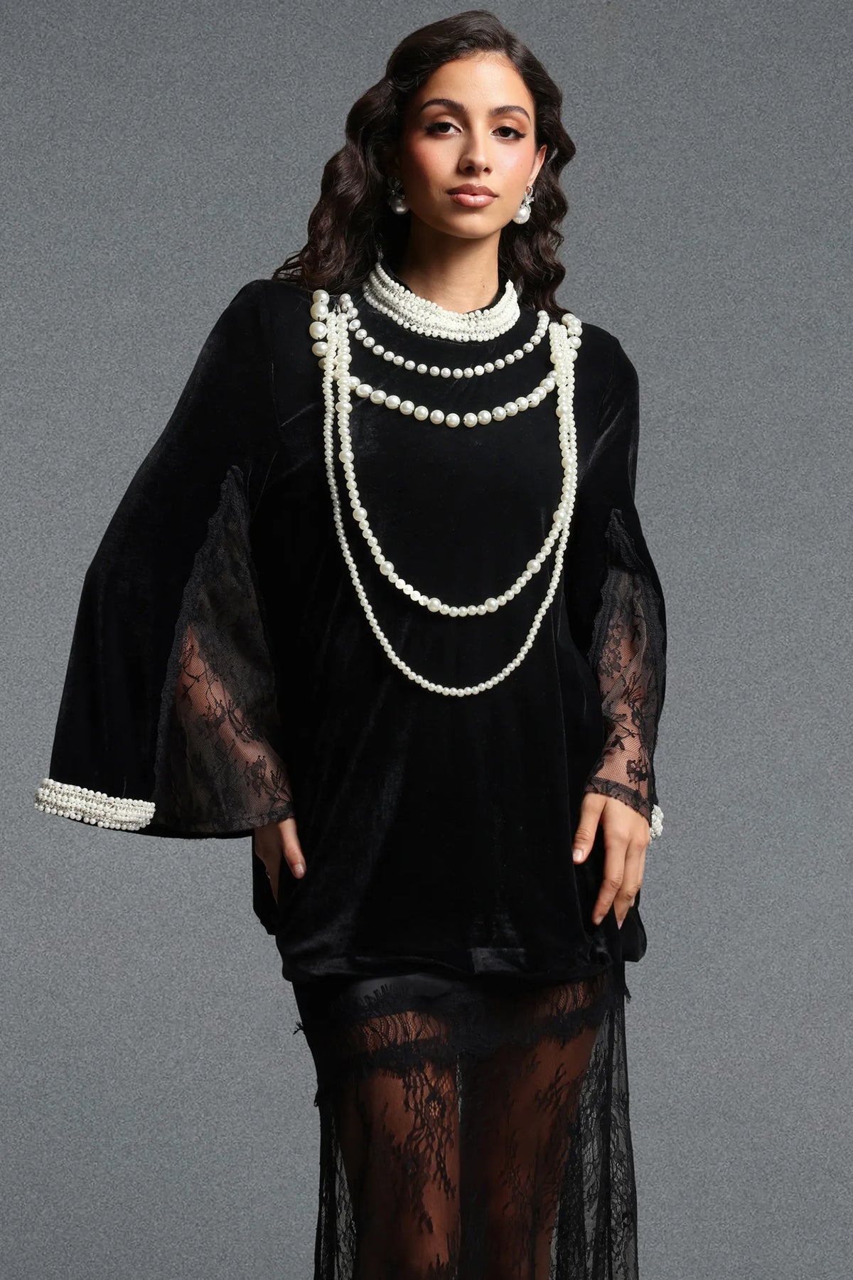 Lilya Vintage İnci Zincir Dantel Detaylı Bluz Premium Elbise